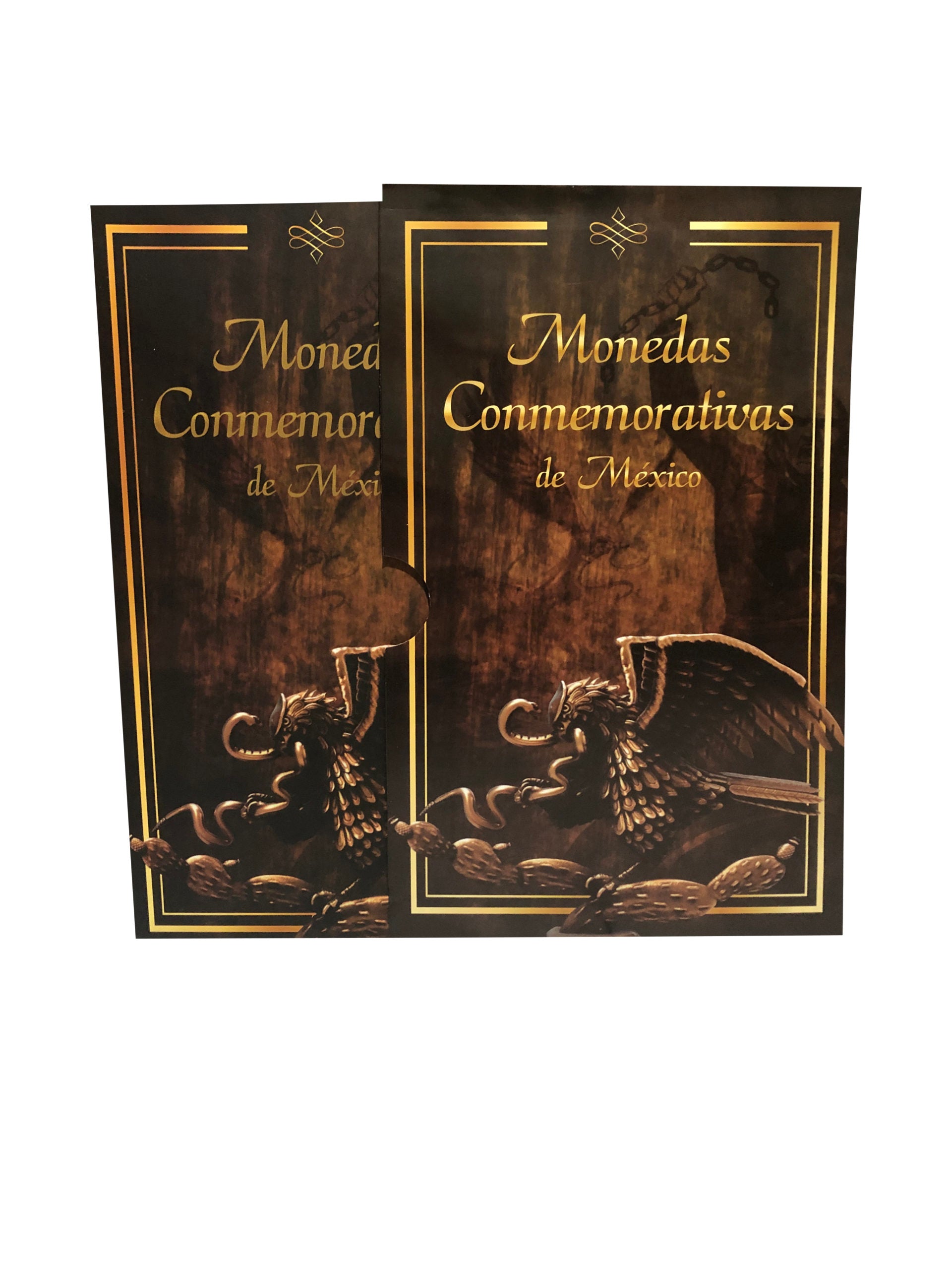 Álbum cuadríptico para monedas y billetes conmemorativos de México, incluye espacios para monedas de $5, $10 y $20 pesos, además de billetes de $20, $50, $100 y $200 pesos. Fabricado en cartón rígido con impresión offset y suaje preciso. Ideal para coleccionistas y numismáticos, incluye bolsa cerrada para protección Álbum cuadríptico para monedas y billetes conmemorativos de México, incluye espacios para monedas de $5, $10 y $20 pesos, además de billetes de $20, $50, $100 y $200 pesos. Fabricado en cartón rígido con impresión offset y suaje preciso. Ideal para coleccionistas y numismáticos, incluye bolsa cerrada para protección